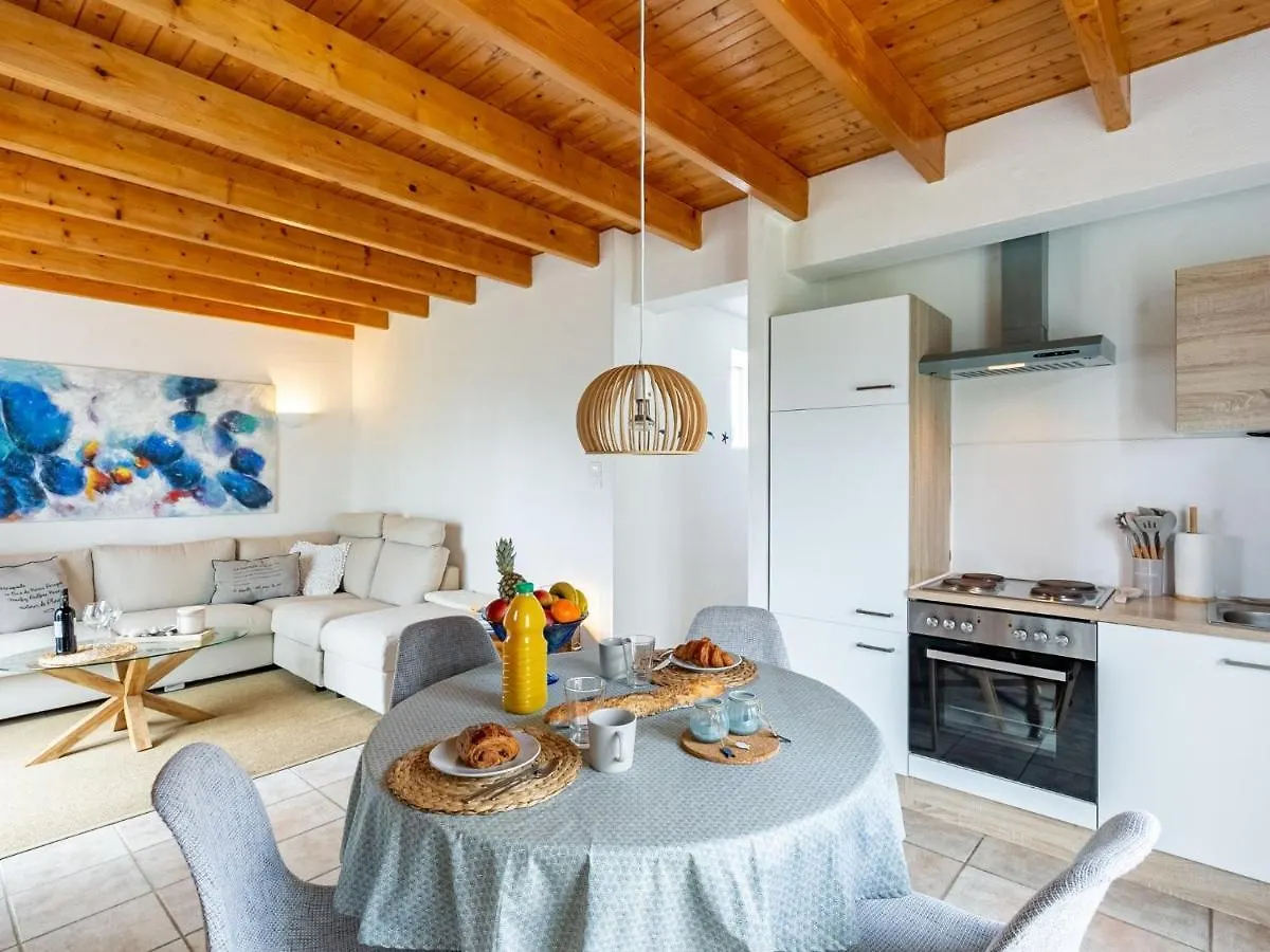 Holiday Home Ker Maeziou - Plr207 By Interhome Plounévez-Lochrist